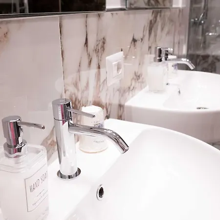 Antonella * روما